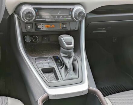 Серый Тойота РАВ 4, объемом двигателя 2.5 л и пробегом 30 тыс. км за 19400 $, фото 12 на Automoto.ua