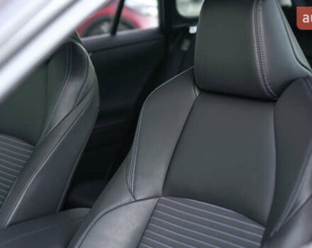 Сірий Тойота РАВ 4, об'ємом двигуна 2.49 л та пробігом 70 тис. км за 43153 $, фото 14 на Automoto.ua