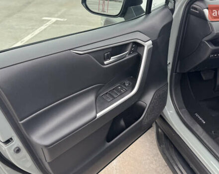 Сірий Тойота РАВ 4, об'ємом двигуна 2.49 л та пробігом 55 тис. км за 39000 $, фото 20 на Automoto.ua