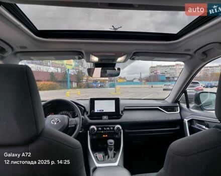 Серый Тойота РАВ 4, объемом двигателя 2.49 л и пробегом 28 тыс. км за 34400 $, фото 11 на Automoto.ua