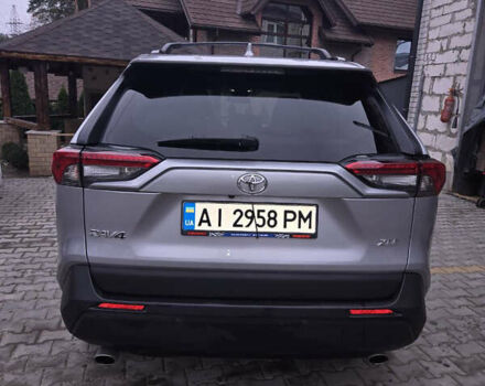 Серый Тойота РАВ 4, объемом двигателя 2.49 л и пробегом 15 тыс. км за 31500 $, фото 4 на Automoto.ua