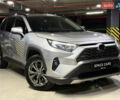 Сірий Тойота РАВ 4, об'ємом двигуна 2 л та пробігом 28 тис. км за 35900 $, фото 2 на Automoto.ua