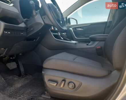 Серый Тойота РАВ 4, объемом двигателя 2.49 л и пробегом 15 тыс. км за 31500 $, фото 9 на Automoto.ua