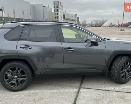 Сірий Тойота РАВ 4, об'ємом двигуна 2.49 л та пробігом 53 тис. км за 46400 $, фото 4 на Automoto.ua