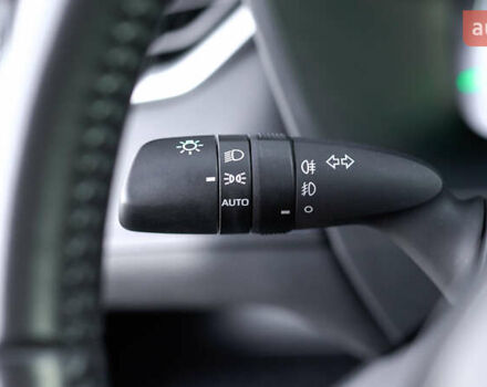 Сірий Тойота РАВ 4, об'ємом двигуна 2.49 л та пробігом 70 тис. км за 43153 $, фото 19 на Automoto.ua