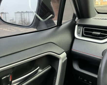 Сірий Тойота РАВ 4, об'ємом двигуна 2.49 л та пробігом 69 тис. км за 39300 $, фото 41 на Automoto.ua