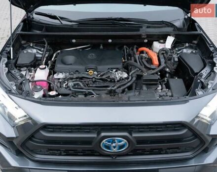 Сірий Тойота РАВ 4, об'ємом двигуна 2.49 л та пробігом 37 тис. км за 45200 $, фото 29 на Automoto.ua