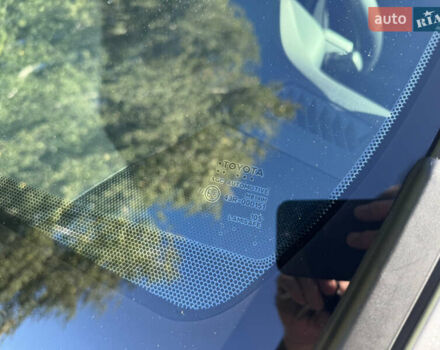 Тойота РАВ 4 2023 в Ровно на Automoto.ua Серый Тойота РАВ 4, объемом двигателя 1.99 л и пробегом 21 тыс. км за 36000 $, фото 3 на Automoto.ua