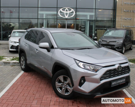 Сірий Тойота РАВ 4, об'ємом двигуна 2 л та пробігом 29 тис. км за 33990 $, фото 1 на Automoto.ua