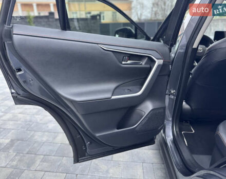 Серый Тойота РАВ 4, объемом двигателя 2.49 л и пробегом 34 тыс. км за 43900 $, фото 24 на Automoto.ua