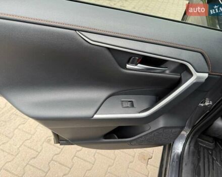 Сірий Тойота РАВ 4, об'ємом двигуна 2.49 л та пробігом 48 тис. км за 45000 $, фото 21 на Automoto.ua