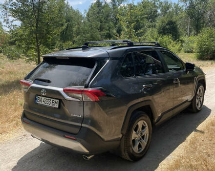 Сірий Тойота РАВ 4, об'ємом двигуна 2.49 л та пробігом 28 тис. км за 37500 $, фото 3 на Automoto.ua