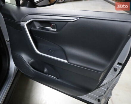 Серый Тойота РАВ 4, объемом двигателя 2.49 л и пробегом 46 тыс. км за 37500 $, фото 33 на Automoto.ua