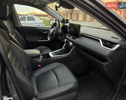 Сірий Тойота РАВ 4, об'ємом двигуна 2.49 л та пробігом 26 тис. км за 39600 $, фото 25 на Automoto.ua