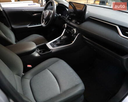 Серый Тойота РАВ 4, объемом двигателя 2.49 л и пробегом 46 тыс. км за 37500 $, фото 35 на Automoto.ua