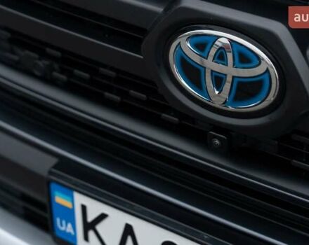 Сірий Тойота РАВ 4, об'ємом двигуна 2.49 л та пробігом 37 тис. км за 45200 $, фото 11 на Automoto.ua