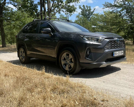 Сірий Тойота РАВ 4, об'ємом двигуна 2.49 л та пробігом 28 тис. км за 37500 $, фото 1 на Automoto.ua