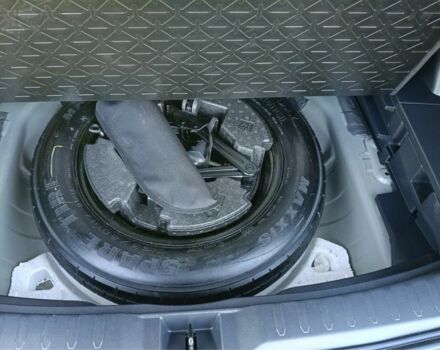 Сірий Тойота РАВ 4, об'ємом двигуна 2.5 л та пробігом 36 тис. км за 18600 $, фото 15 на Automoto.ua