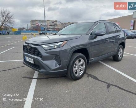 Серый Тойота РАВ 4, объемом двигателя 2.49 л и пробегом 28 тыс. км за 34400 $, фото 3 на Automoto.ua