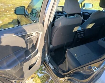 Сірий Тойота РАВ 4, об'ємом двигуна 2.5 л та пробігом 36 тис. км за 18600 $, фото 4 на Automoto.ua