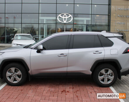 Сірий Тойота РАВ 4, об'ємом двигуна 2 л та пробігом 29 тис. км за 33990 $, фото 4 на Automoto.ua