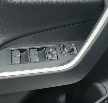 Сірий Тойота РАВ 4, об'ємом двигуна 1.99 л та пробігом 11 тис. км за 35000 $, фото 5 на Automoto.ua