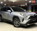 Сірий Тойота РАВ 4, об'ємом двигуна 2 л та пробігом 28 тис. км за 35900 $, фото 3 на Automoto.ua