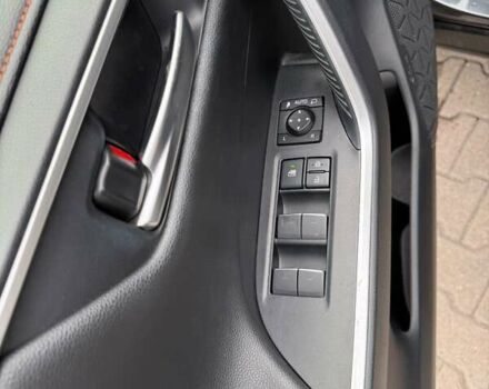 Сірий Тойота РАВ 4, об'ємом двигуна 2.49 л та пробігом 48 тис. км за 45000 $, фото 25 на Automoto.ua