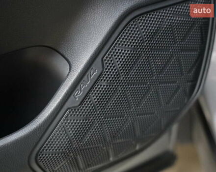 Серый Тойота РАВ 4, объемом двигателя 2.49 л и пробегом 46 тыс. км за 37500 $, фото 14 на Automoto.ua