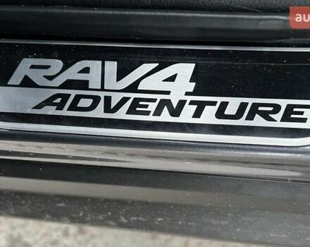 Сірий Тойота РАВ 4, об'ємом двигуна 2.49 л та пробігом 53 тис. км за 46400 $, фото 26 на Automoto.ua