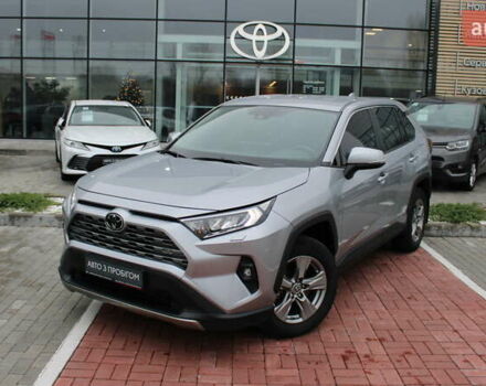 Серый Тойота РАВ 4, объемом двигателя 2 л и пробегом 29 тыс. км за 33900 $, фото 2 на Automoto.ua