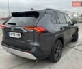 Сірий Тойота РАВ 4, об'ємом двигуна 2.49 л та пробігом 53 тис. км за 46400 $, фото 3 на Automoto.ua
