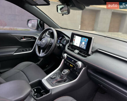 Сірий Тойота РАВ 4, об'ємом двигуна 2.49 л та пробігом 69 тис. км за 39300 $, фото 4 на Automoto.ua