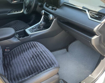 Сірий Тойота РАВ 4, об'ємом двигуна 2.49 л та пробігом 28 тис. км за 37500 $, фото 8 на Automoto.ua