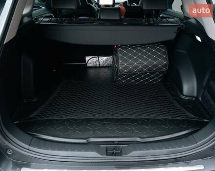 Сірий Тойота РАВ 4, об'ємом двигуна 2.49 л та пробігом 37 тис. км за 45200 $, фото 23 на Automoto.ua