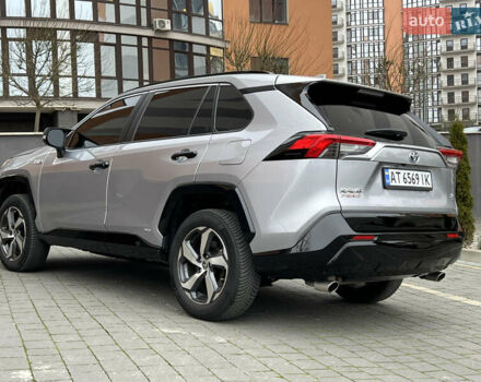 Сірий Тойота РАВ 4, об'ємом двигуна 2.49 л та пробігом 69 тис. км за 39300 $, фото 3 на Automoto.ua