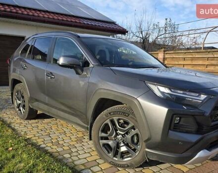 Сірий Тойота РАВ 4, об'ємом двигуна 2.5 л та пробігом 38 тис. км за 45000 $, фото 4 на Automoto.ua