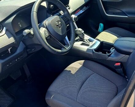 Серый Тойота РАВ 4, объемом двигателя 2 л и пробегом 27 тыс. км за 33200 $, фото 11 на Automoto.ua