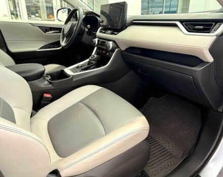 Сірий Тойота РАВ 4, об'ємом двигуна 2.5 л та пробігом 25 тис. км за 21000 $, фото 8 на Automoto.ua