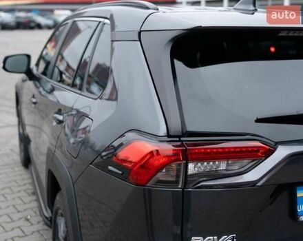 Сірий Тойота РАВ 4, об'ємом двигуна 2.49 л та пробігом 37 тис. км за 45200 $, фото 9 на Automoto.ua