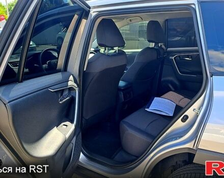 Серый Тойота РАВ 4, объемом двигателя 2 л и пробегом 27 тыс. км за 33200 $, фото 9 на Automoto.ua