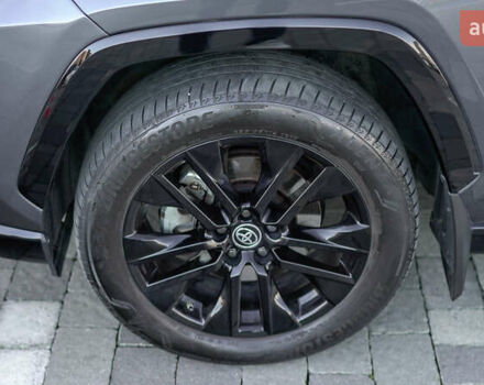 Сірий Тойота РАВ 4, об'ємом двигуна 2.49 л та пробігом 70 тис. км за 43153 $, фото 11 на Automoto.ua