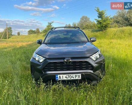 Сірий Тойота РАВ 4, об'ємом двигуна 2.49 л та пробігом 8 тис. км за 33200 $, фото 4 на Automoto.ua