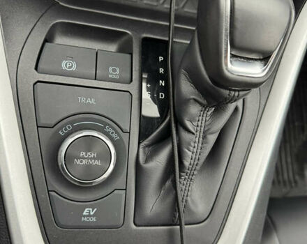 Сірий Тойота РАВ 4, об'ємом двигуна 2.49 л та пробігом 14 тис. км за 38500 $, фото 10 на Automoto.ua