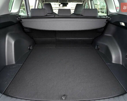 Серый Тойота РАВ 4, объемом двигателя 2.49 л и пробегом 7 тыс. км за 39697 $, фото 9 на Automoto.ua