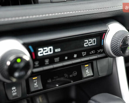 Серый Тойота РАВ 4, объемом двигателя 2.49 л и пробегом 7 тыс. км за 39697 $, фото 26 на Automoto.ua