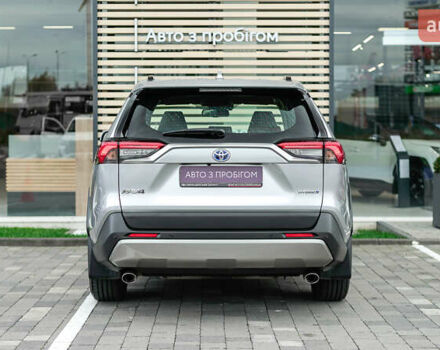 Серый Тойота РАВ 4, объемом двигателя 2.49 л и пробегом 7 тыс. км за 39697 $, фото 3 на Automoto.ua