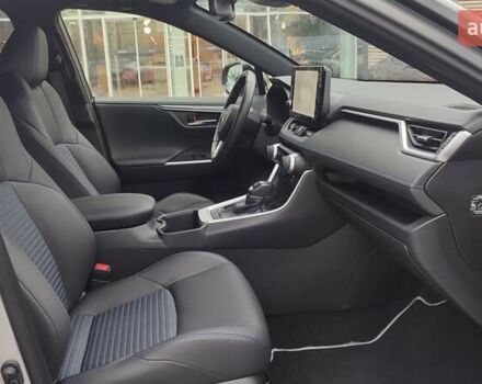 Сірий Тойота РАВ 4, об'ємом двигуна 2.49 л та пробігом 26 тис. км за 41895 $, фото 5 на Automoto.ua
