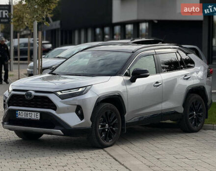 Сірий Тойота РАВ 4, об'ємом двигуна 2.49 л та пробігом 7 тис. км за 43900 $, фото 1 на Automoto.ua