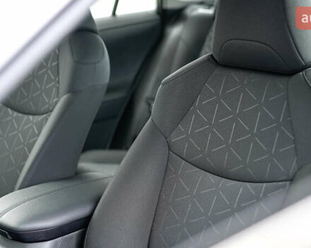 Серый Тойота РАВ 4, объемом двигателя 2.49 л и пробегом 7 тыс. км за 39697 $, фото 15 на Automoto.ua